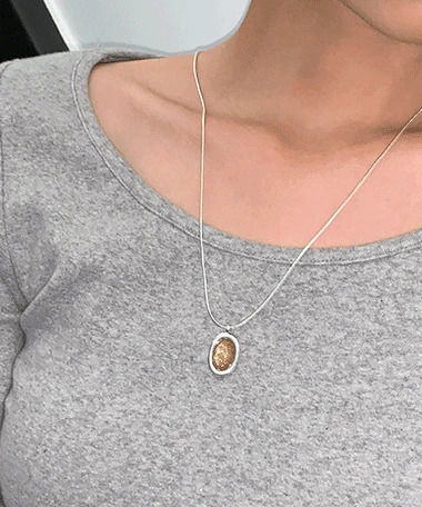 ペリオンエンティックロングネックレス