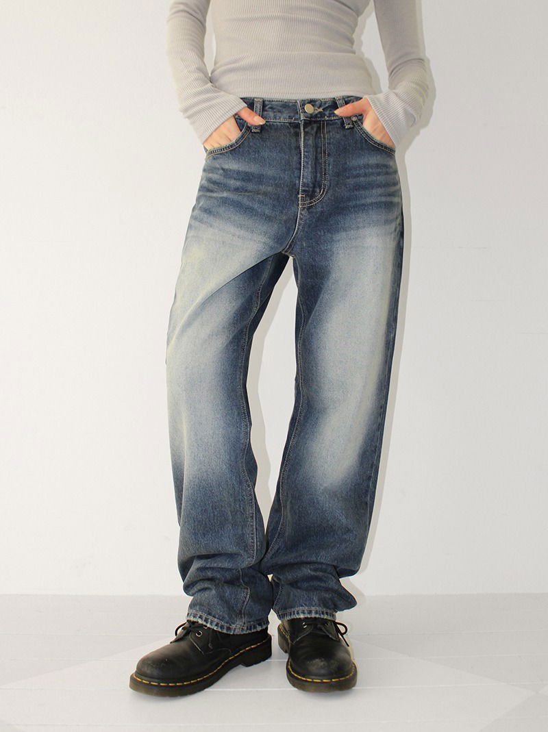 TIN-BRUSHED STRAIGHT DENIM
