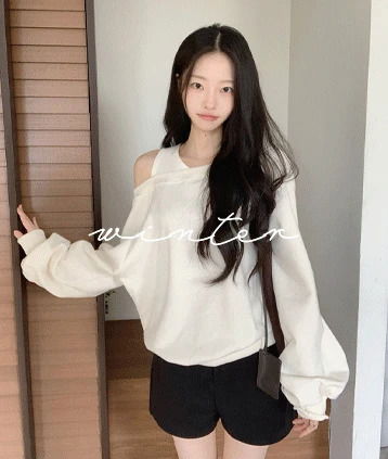 簡約寬鬆圓領長袖上衣