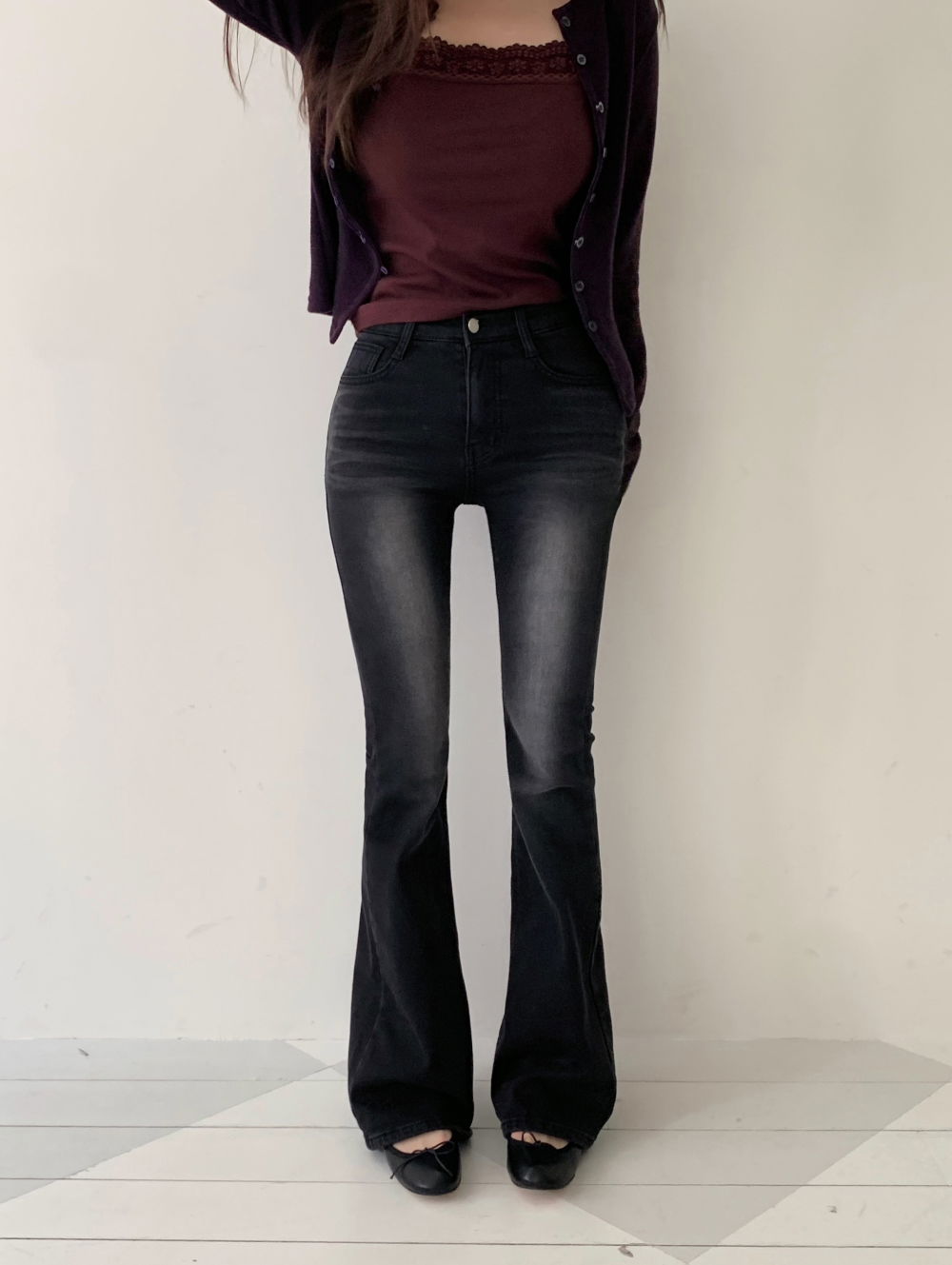 바지 모델 착용 이미지-S1L2