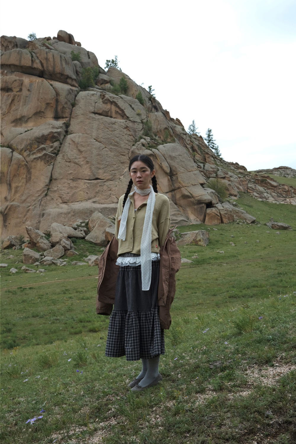 신발 모델 착용 이미지-S2L6