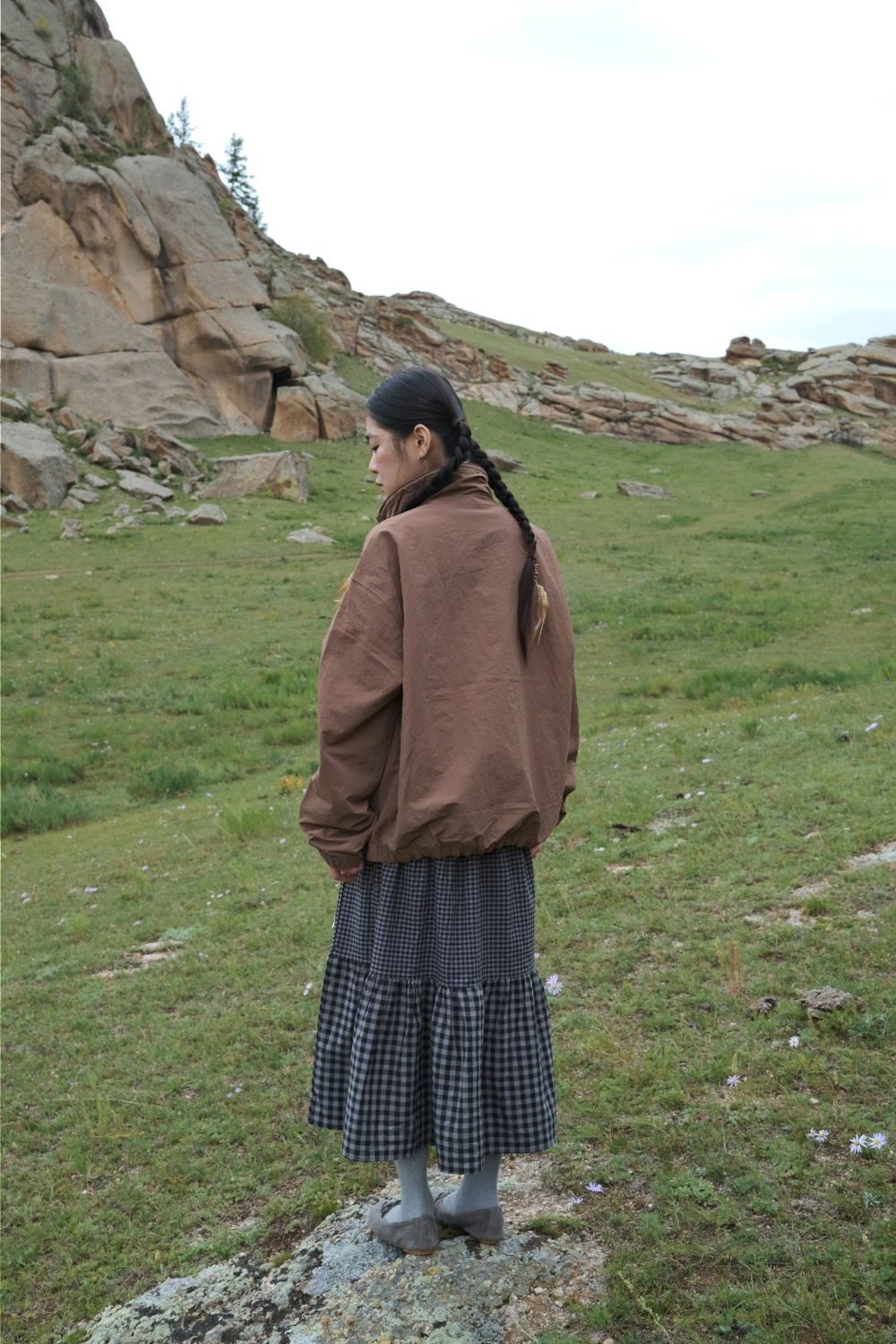 신발 모델 착용 이미지-S2L14