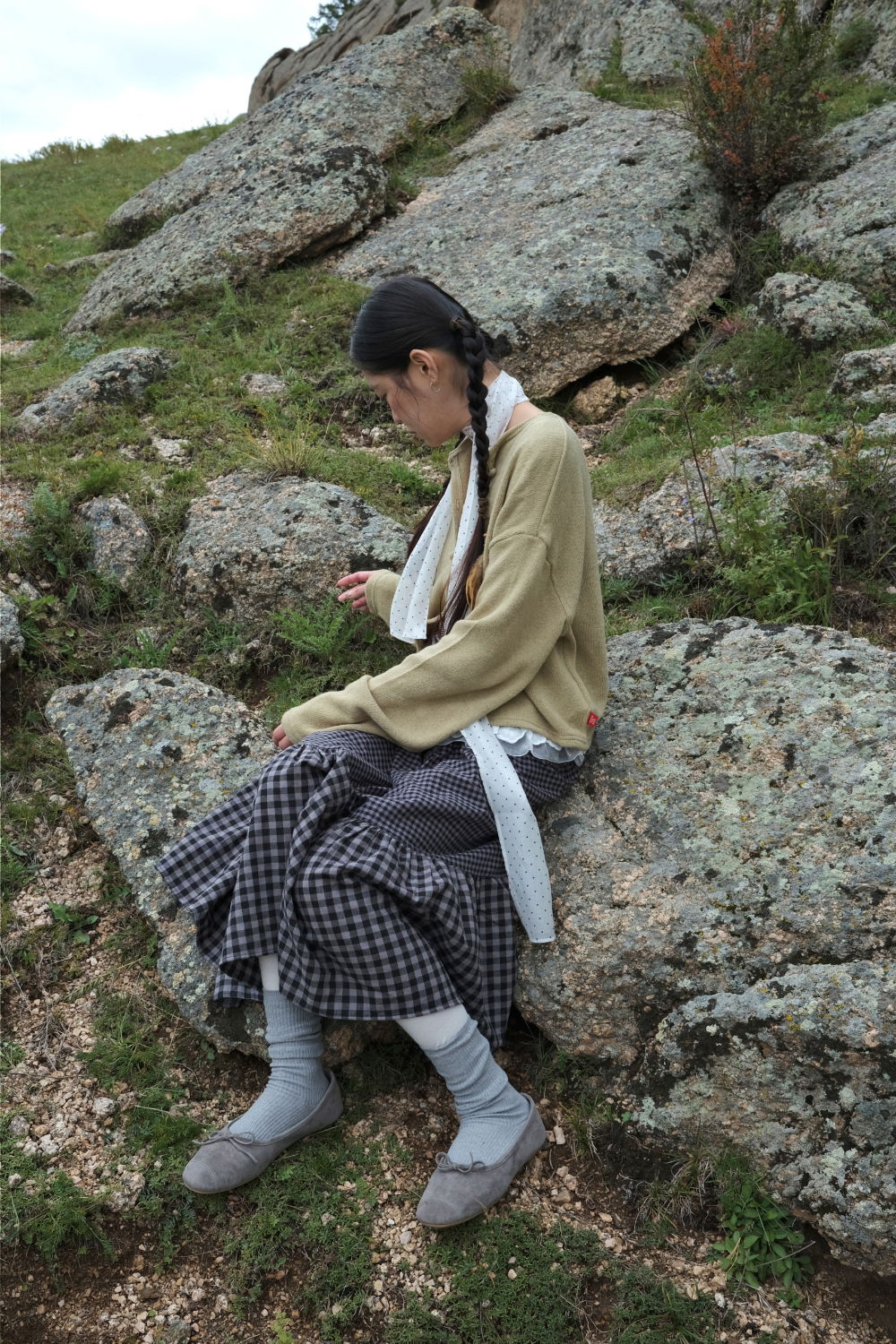 신발 모델 착용 이미지-S2L17