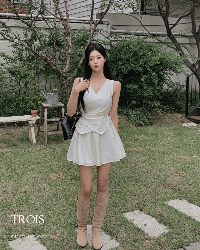 Troa V- V-Neck Strap Chiffon Linen Sleeveless Wrap Blouse + Shorts Short Pants Two-piece Set 套装