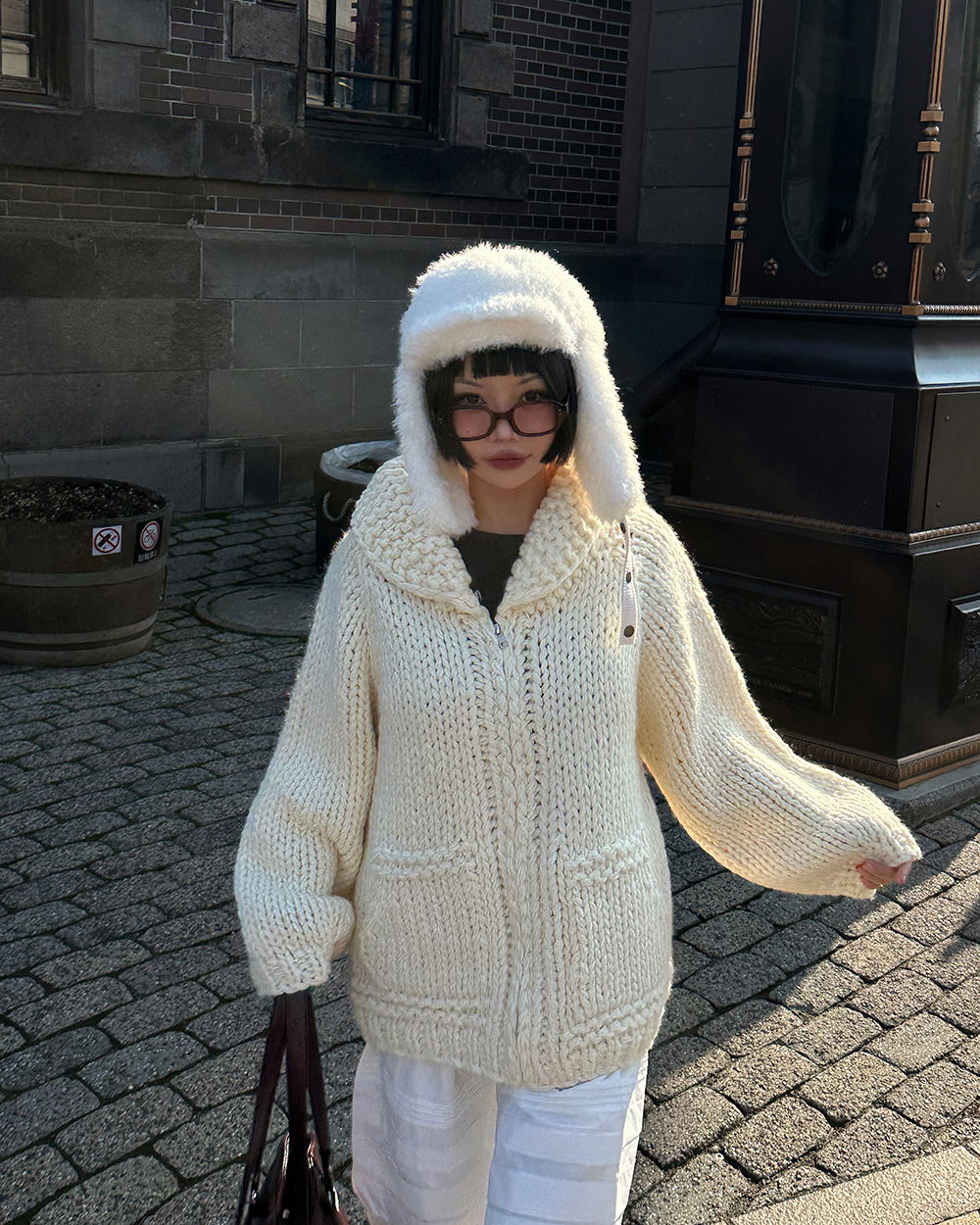 긴팔 티셔츠 모델 착용 이미지-S1L72