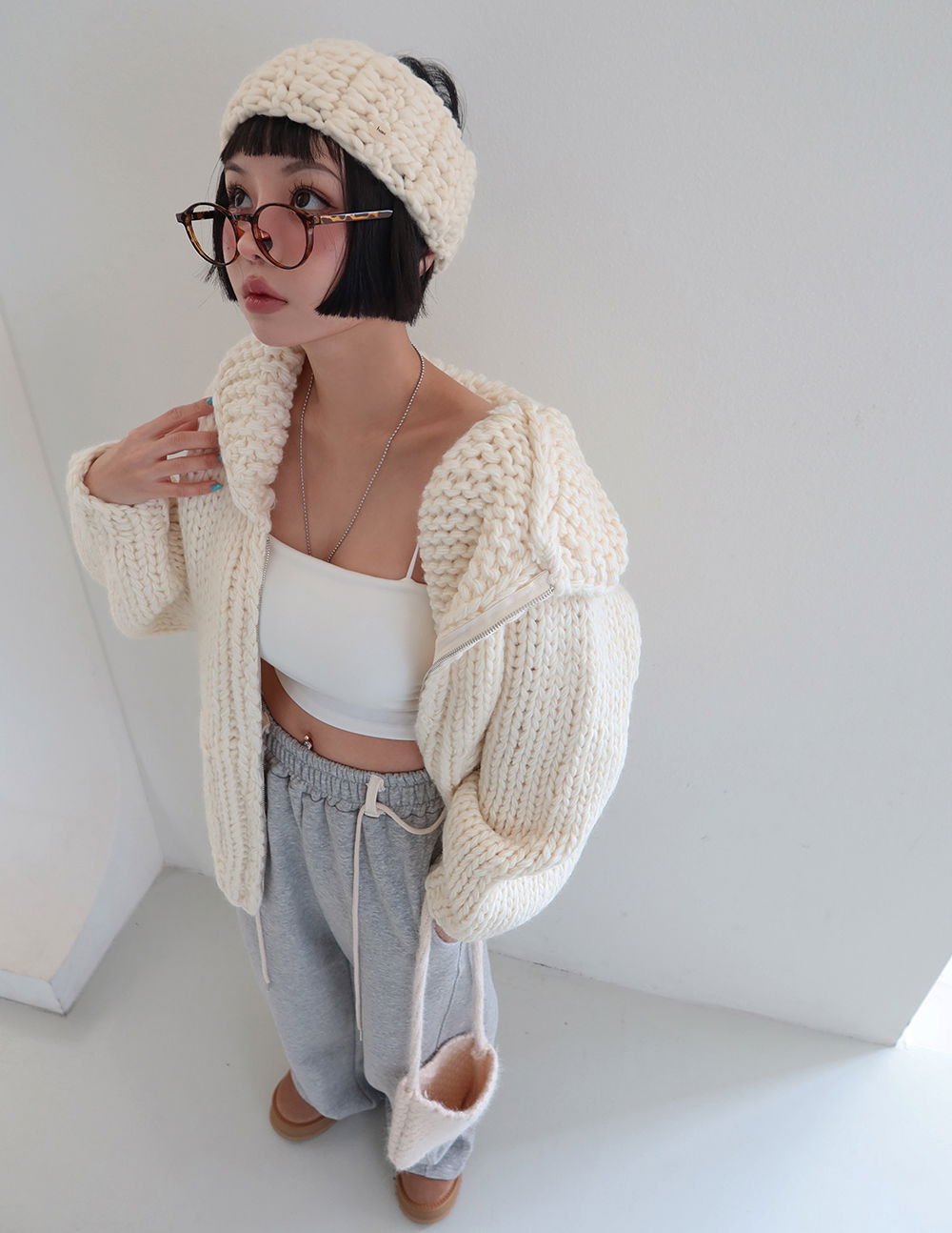 긴팔 티셔츠 모델 착용 이미지-S1L79