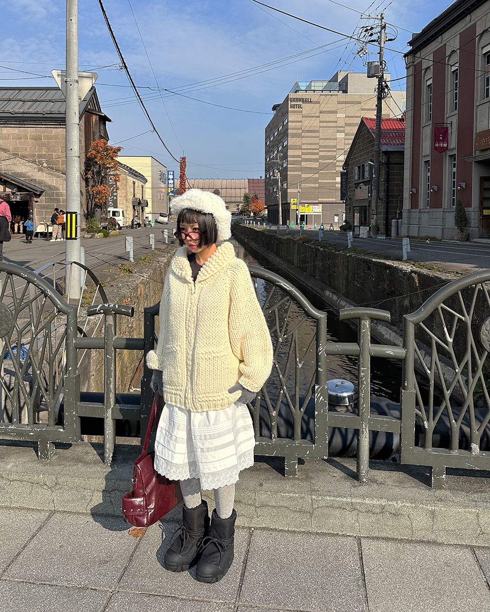 긴팔 티셔츠 모델 착용 이미지-S1L99