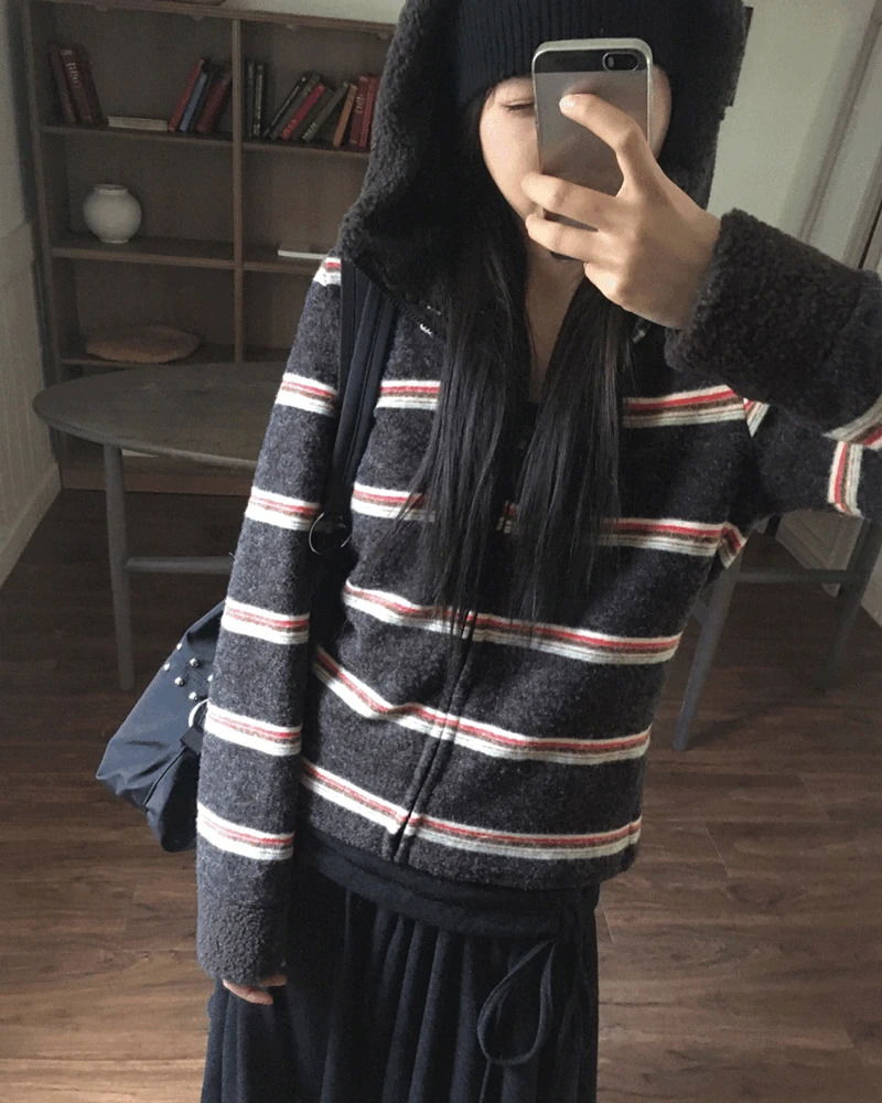 하핍 뽀글이 퍼 배색 스트라이프 집업