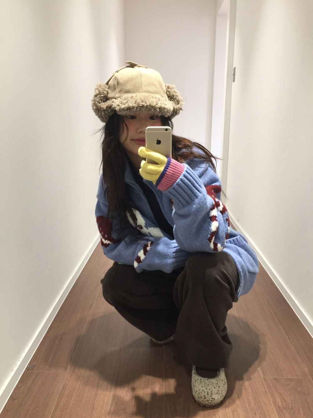 긴팔 티셔츠 모델 착용 이미지-S1L17