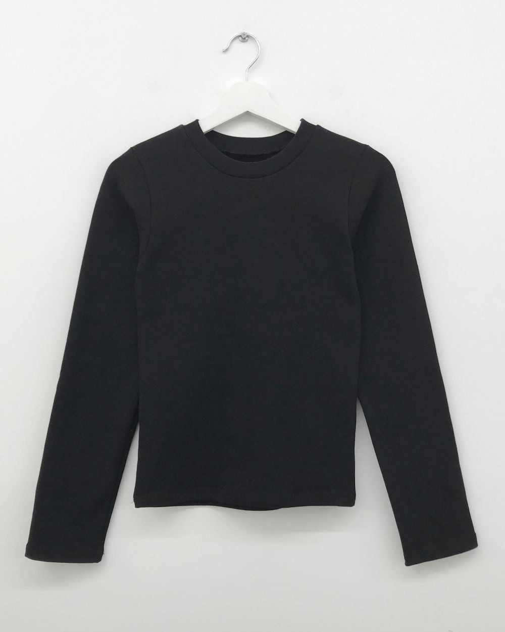 긴팔 티셔츠 차콜 색상 이미지-S2L4