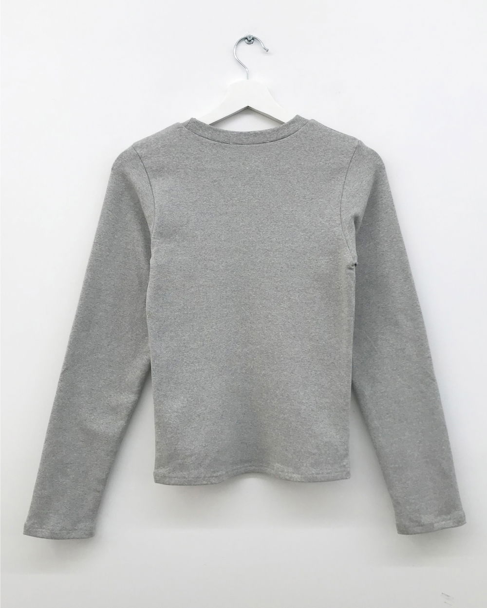 긴팔 티셔츠 그레이 색상 이미지-S2L1