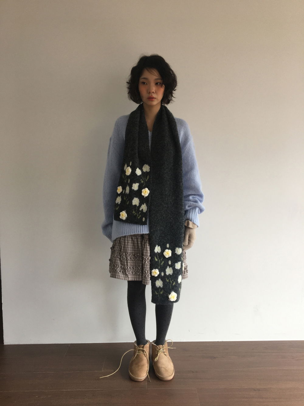 신발 모델 착용 이미지-S1L6