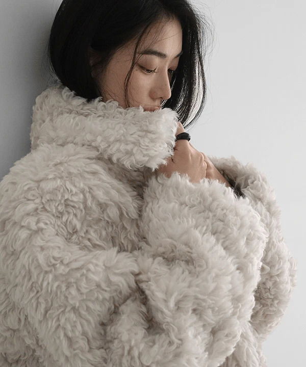 Avin Overfit Collar Midi Fur Jacket