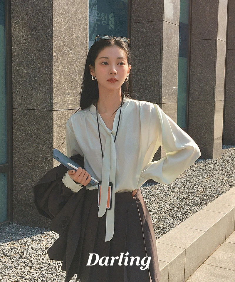 Your mood tie blouse (office look, daily look, layered)