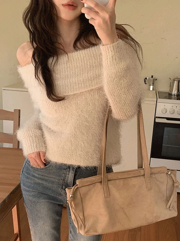 ボニルブークルオフショルダーファーニット