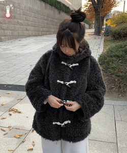 Ged Wool Tteokbokki Hooded Fur Jacket