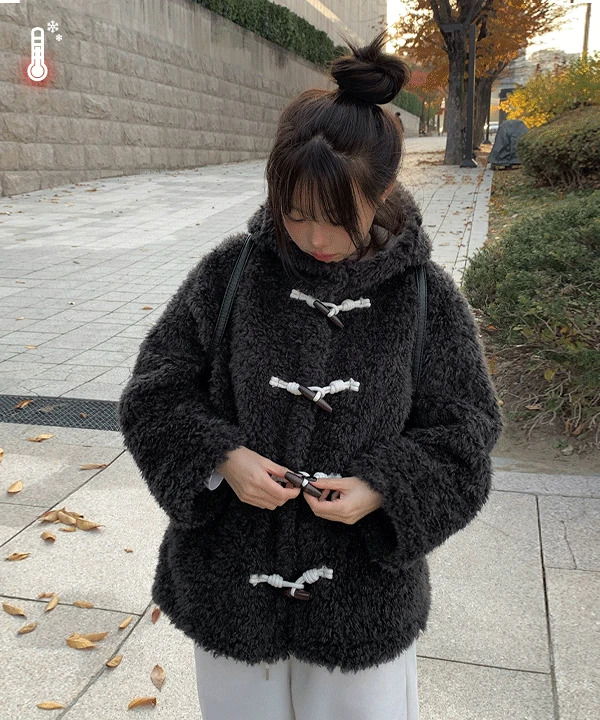 Ged Wool Tteokbokki Hooded Fur Jacket