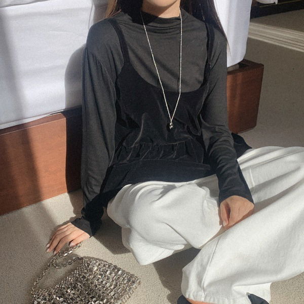 イドリングベロアビスチェポーラーTシャツセット