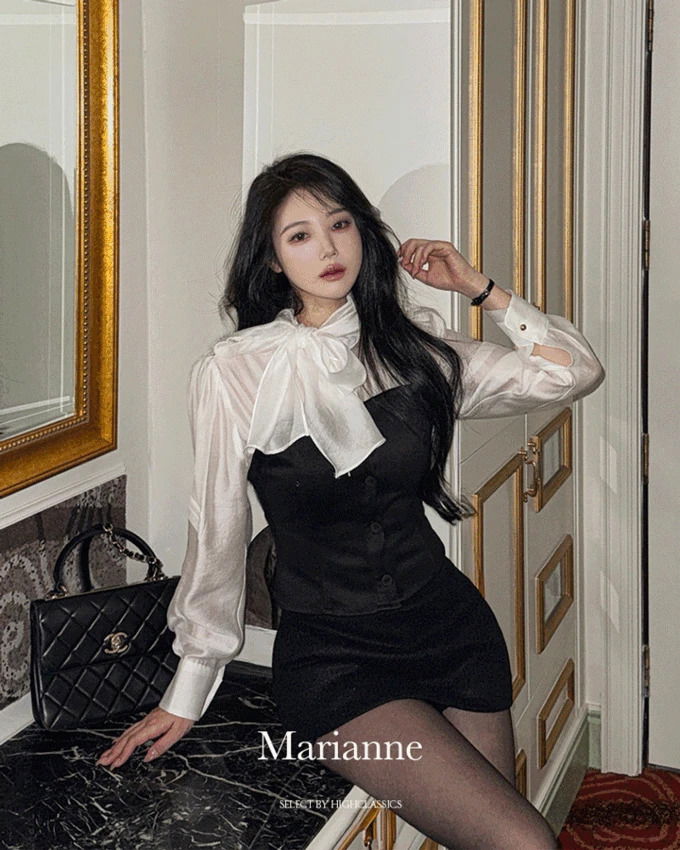 Marianne tie ribbon, detachable gold button, puff sleeve, layered color blocking, winter year-end look, guest look blouse