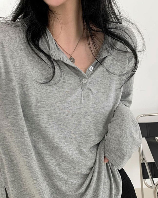 翩翩風姿V領下擺開衩長袖素色T恤