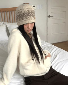 ルーユーポケットニットフードジップアップ