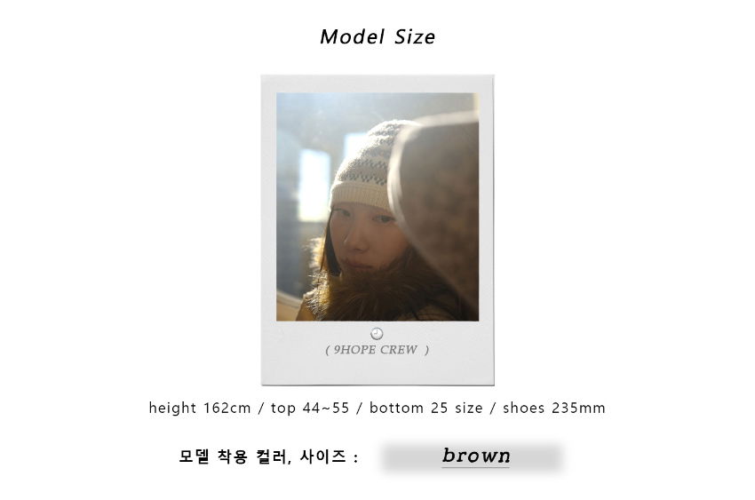 미니 스커트 모델 착용 이미지-S2L12