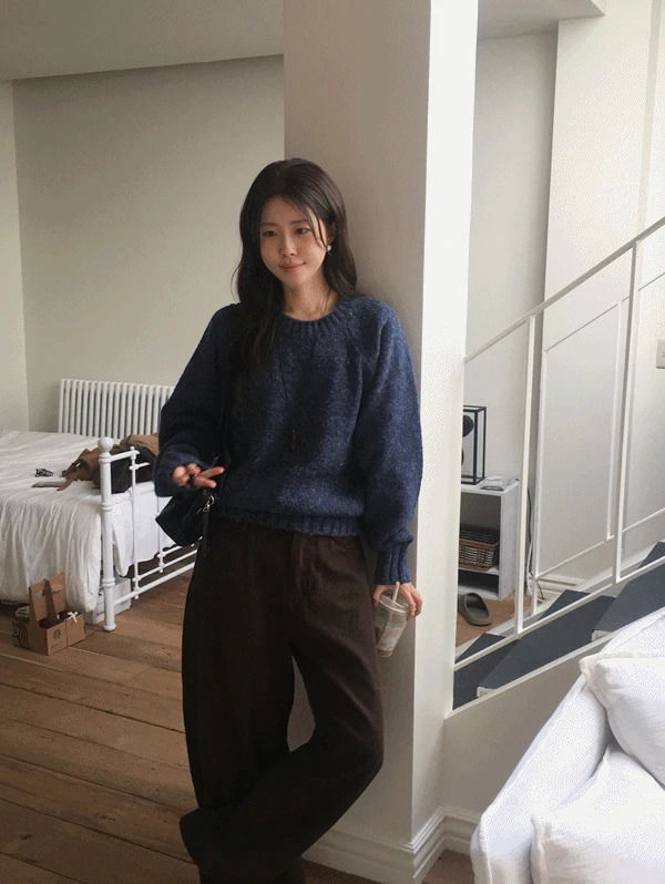 簡約圓領針織上衣