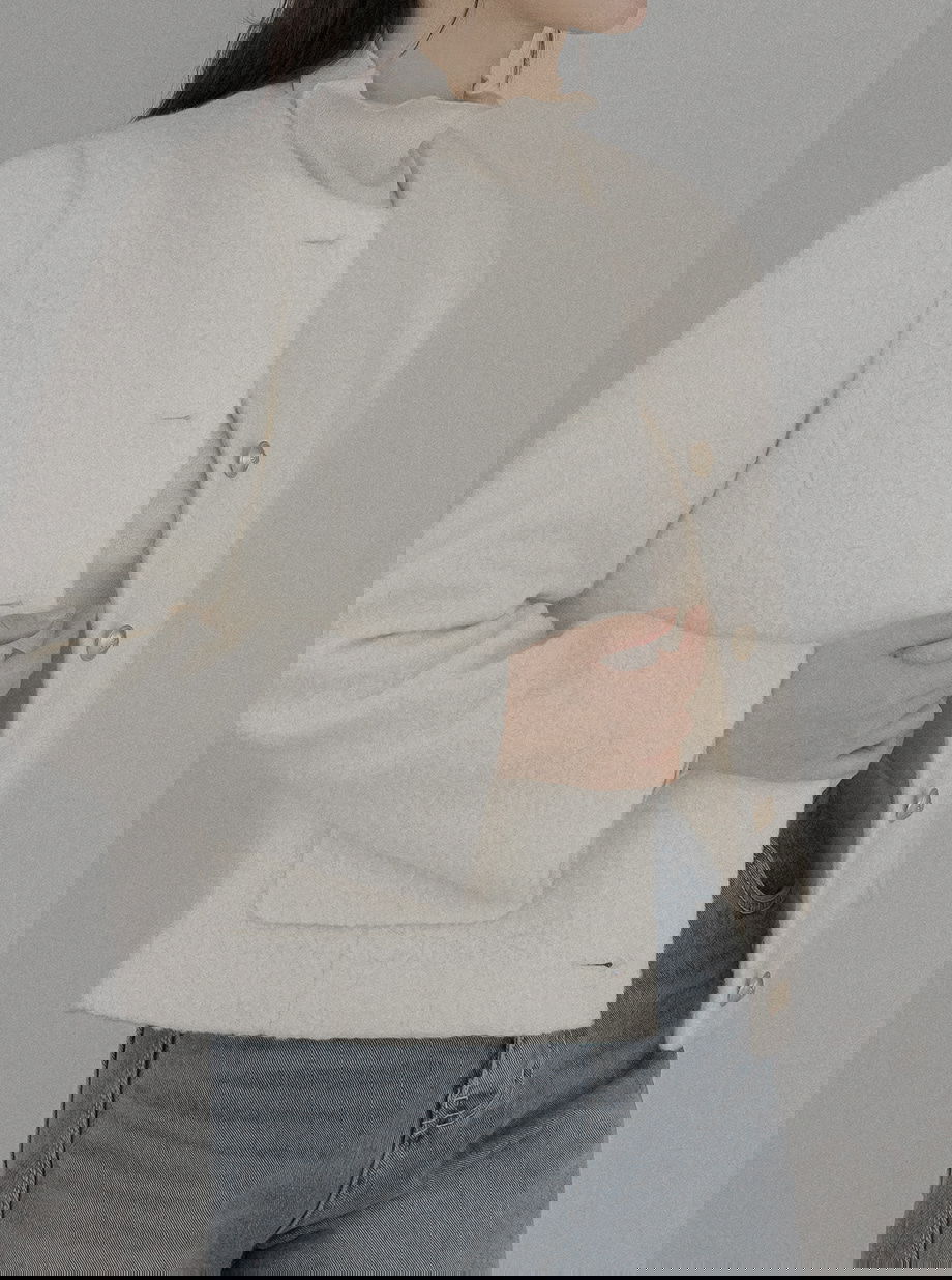 리리앤코 라플레쥬 부클 골드버튼 자켓