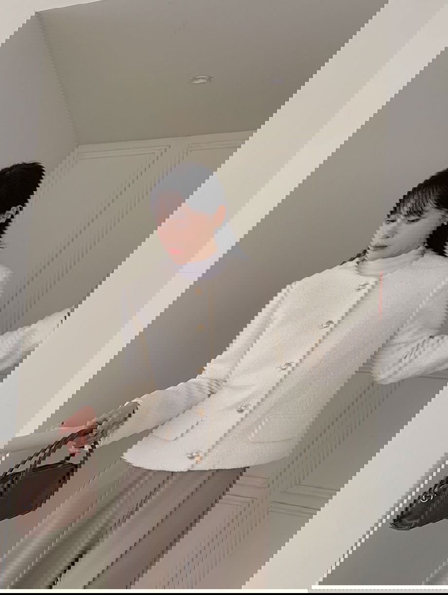 리리앤코 라플레쥬 부클 골드버튼 자켓