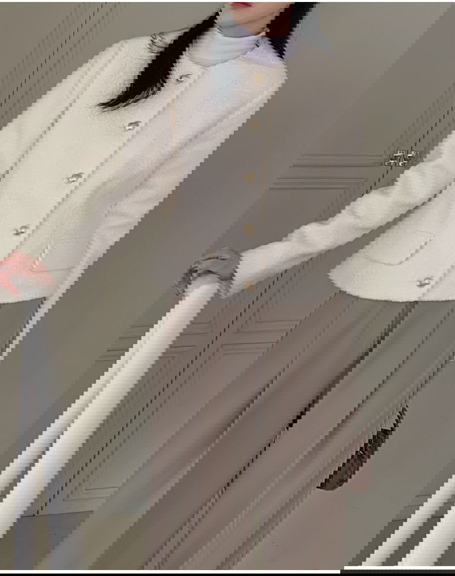 리리앤코 라플레쥬 부클 골드버튼 자켓