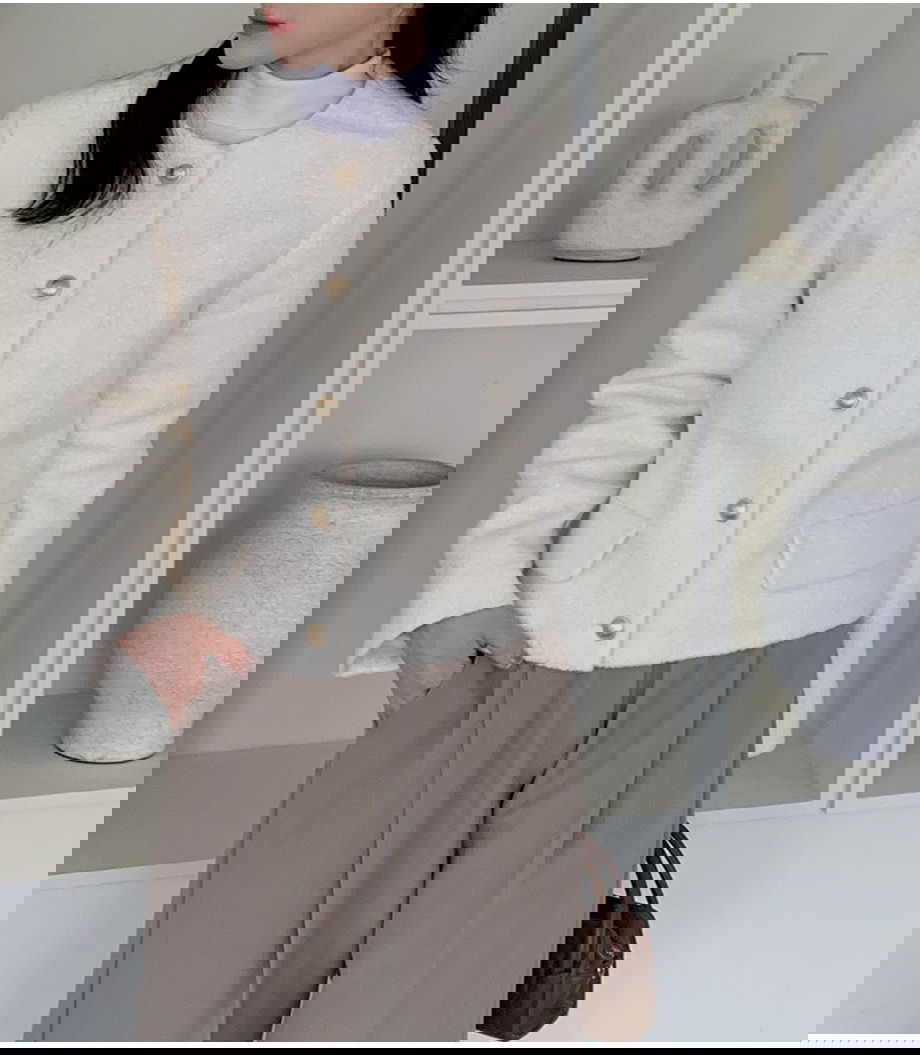 리리앤코 라플레쥬 부클 골드버튼 자켓