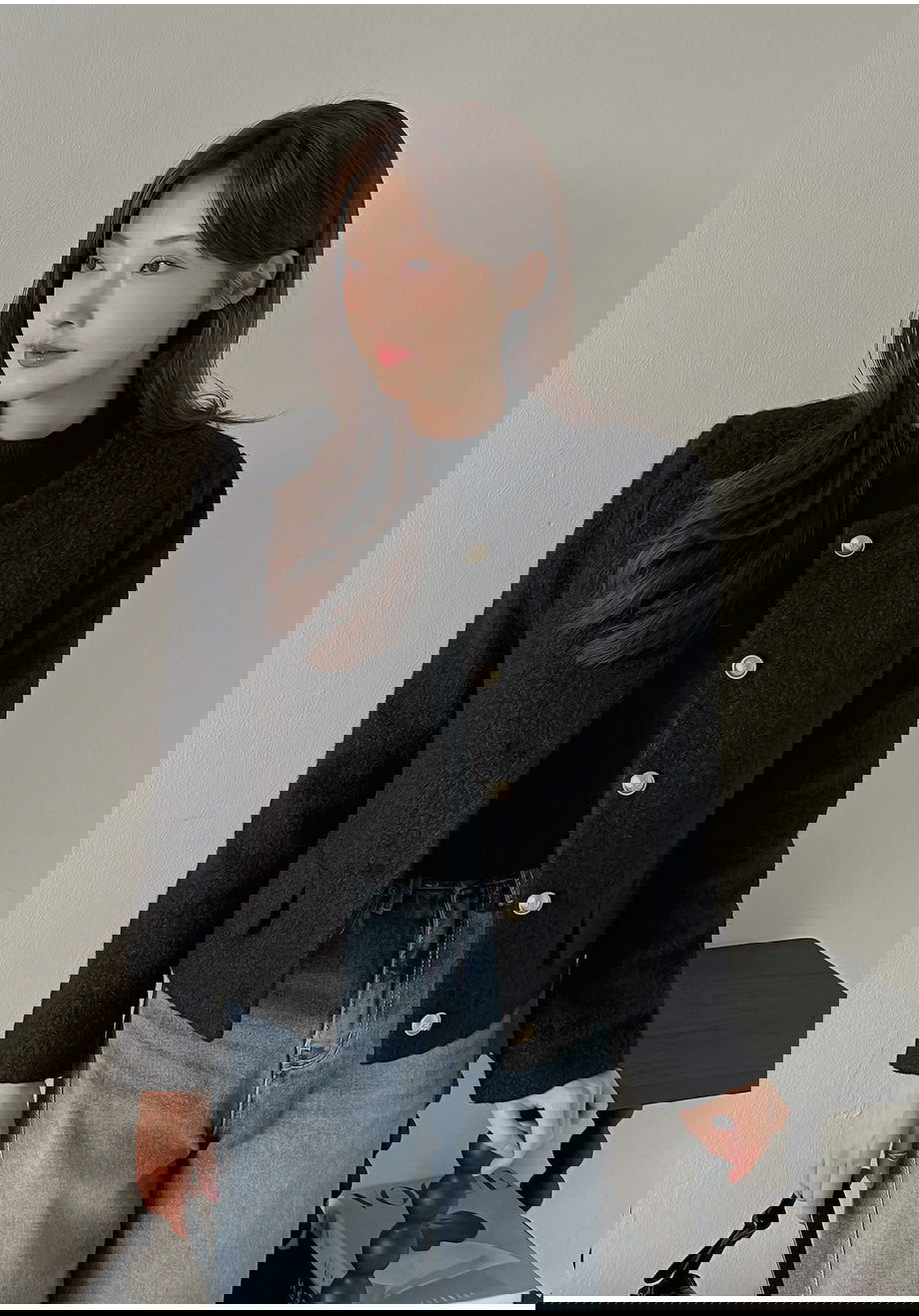 리리앤코 라플레쥬 부클 골드버튼 자켓