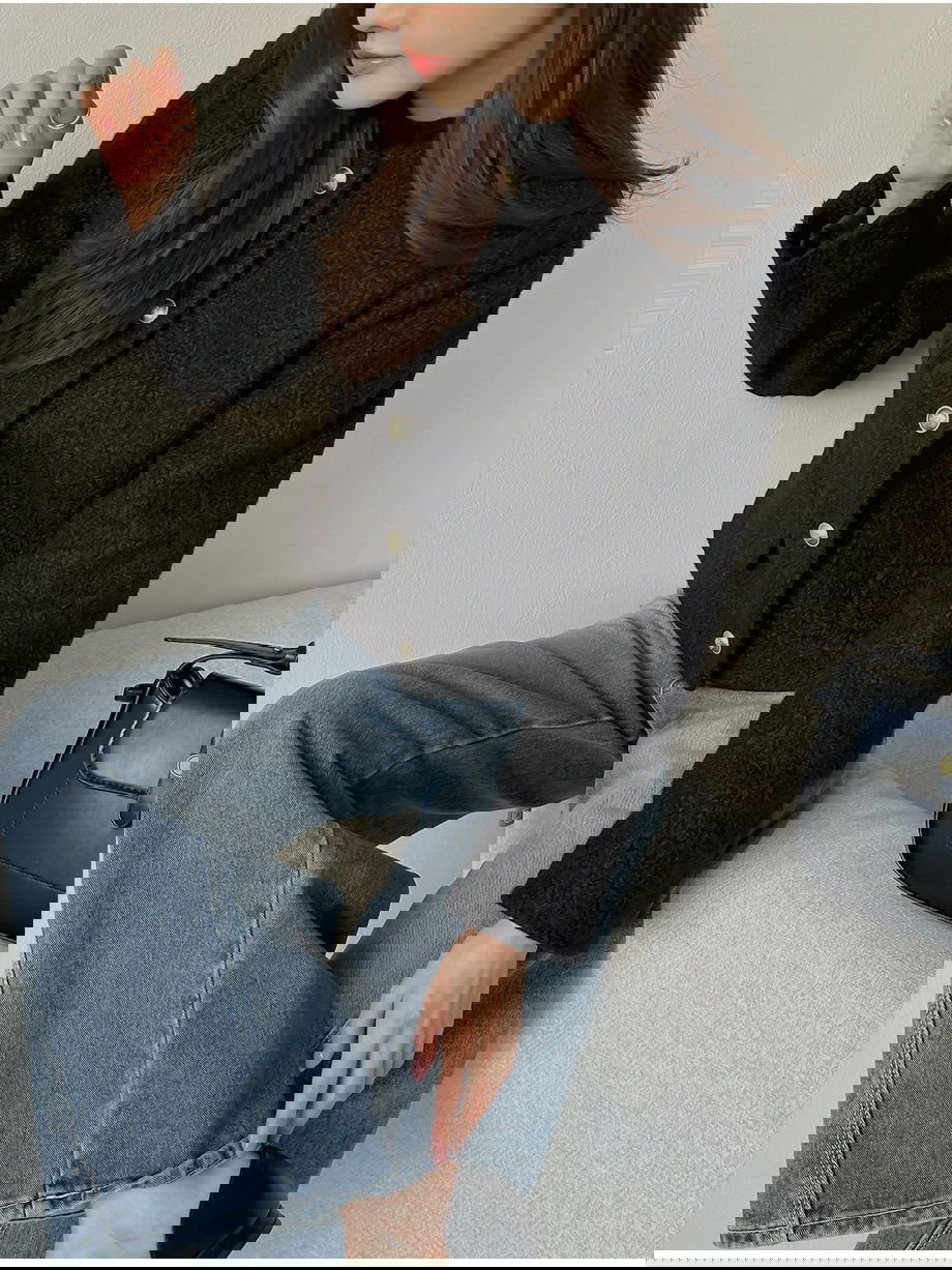 리리앤코 라플레쥬 부클 골드버튼 자켓