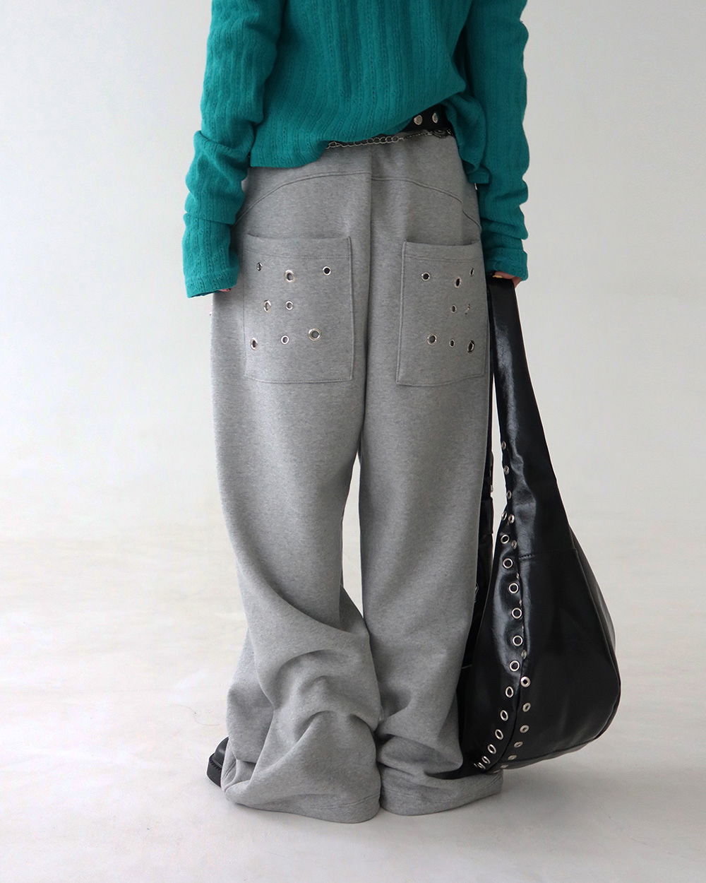 바지 모델 착용 이미지-S1L77