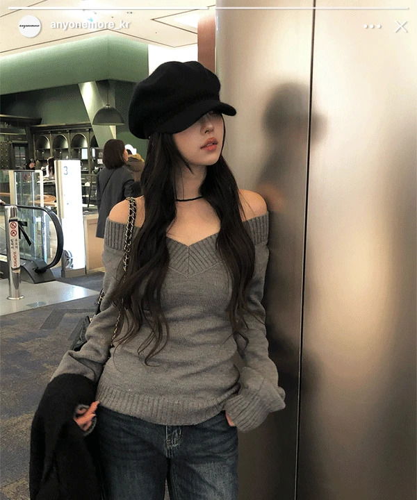 로푸 딥 브이넥 슬림핏 오프 니트 (2color)