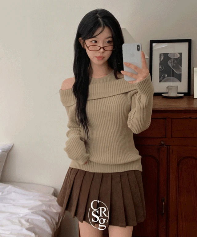 제이 홀터 레이어드 오프숄더 니트