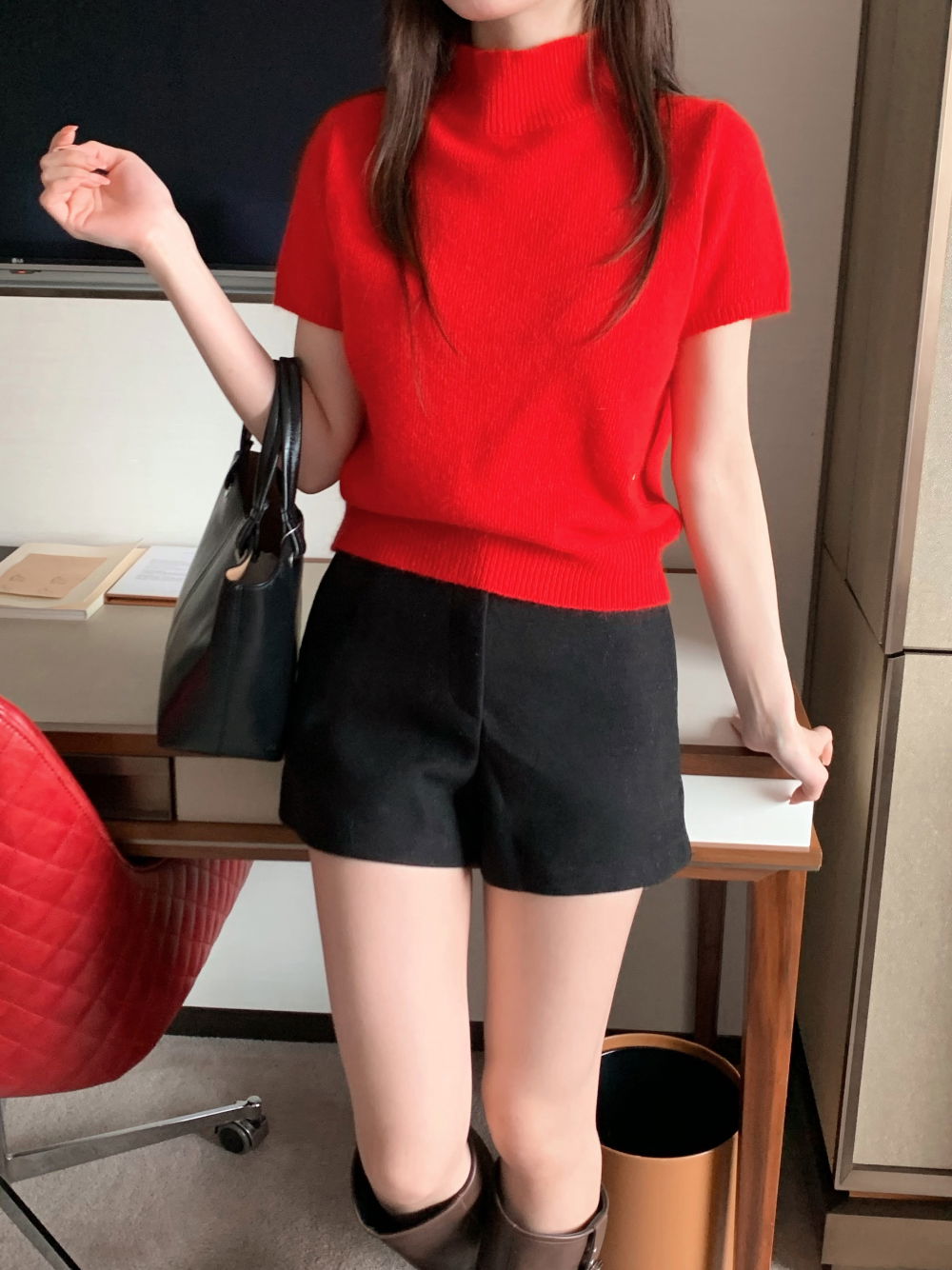 반팔 티셔츠 모델 착용 이미지-S1L83