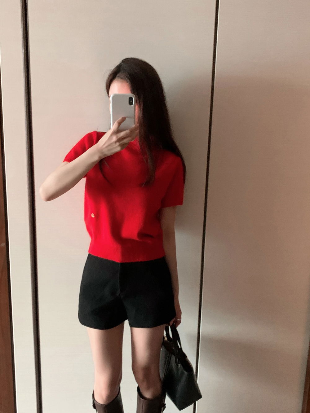 반팔 티셔츠 모델 착용 이미지-S1L87