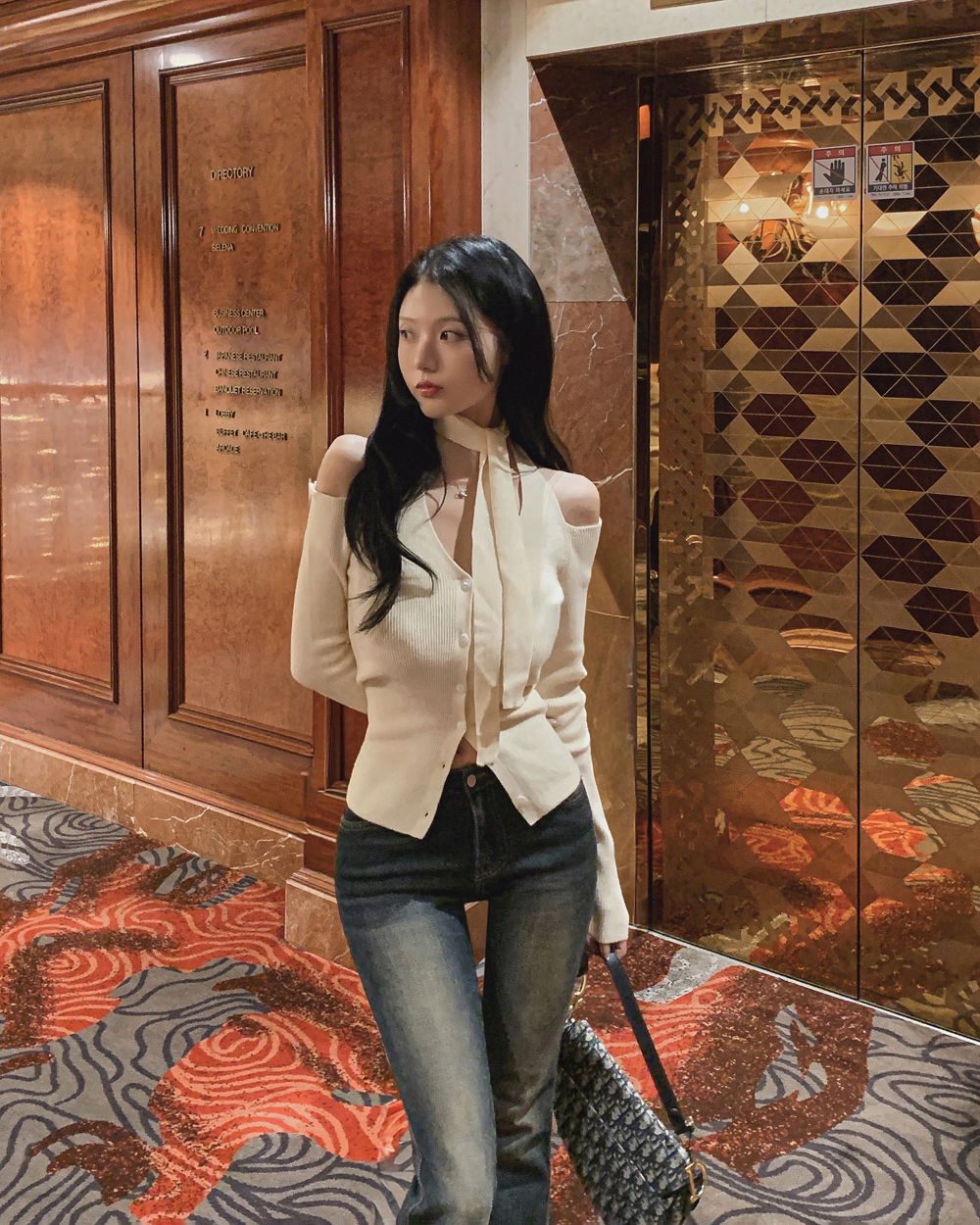 카디건 모델 착용 이미지-S1L82