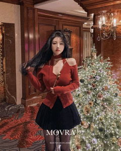 모브라 브이넥 홀터 오프숄더 단추 슬림핏 여리핏 연말룩 겨울 긴팔 니트