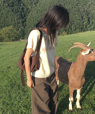 Siyou Suede Strap Shoulder Bag