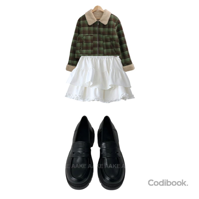 AAKE DAILY LOAFER (black(glossy) / black(matte)),gifteabox 루나 프릴 레이스 캉캉 쉬폰 미니 스커트,E-PICK 체크 무스탕등을 매치한 코디