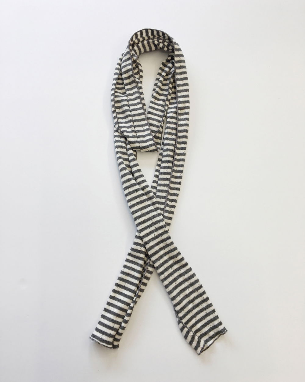 악세사리 화이트 색상 이미지-S2L6