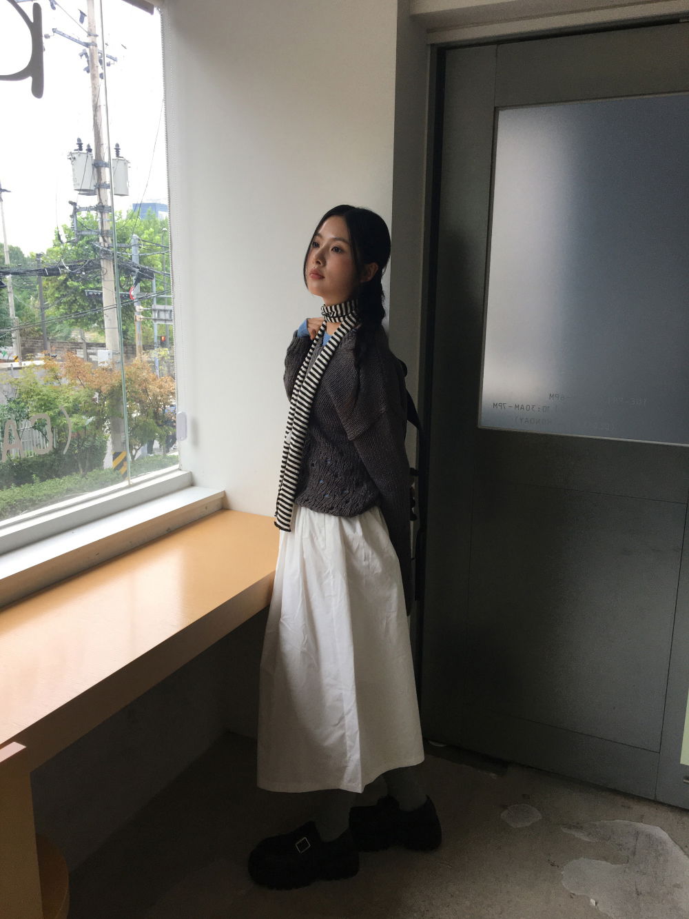 치마 모델 착용 이미지-S1L21