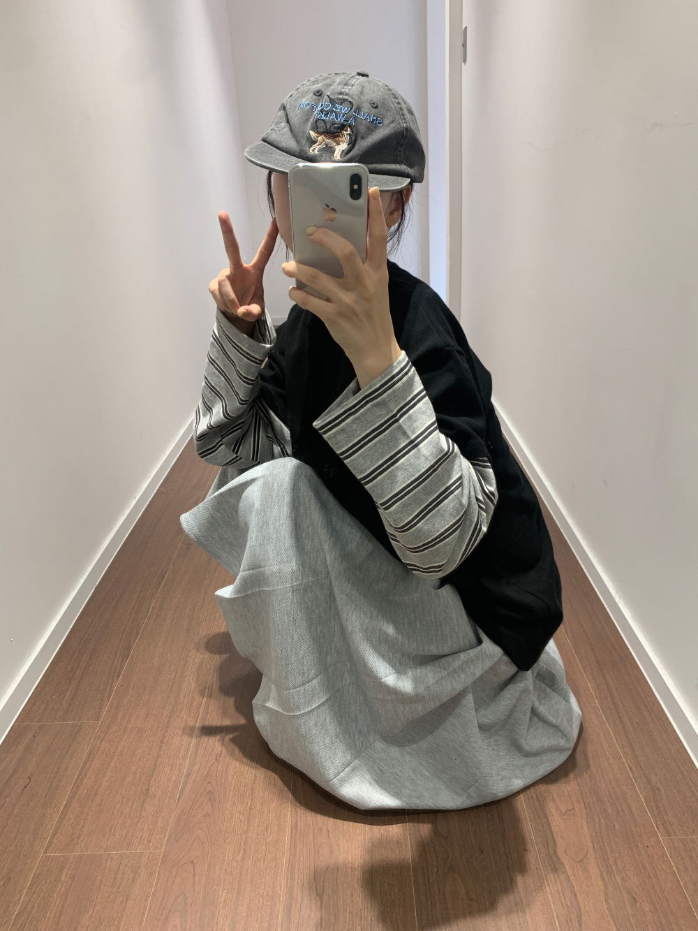 긴팔 티셔츠 모델 착용 이미지-S1L31