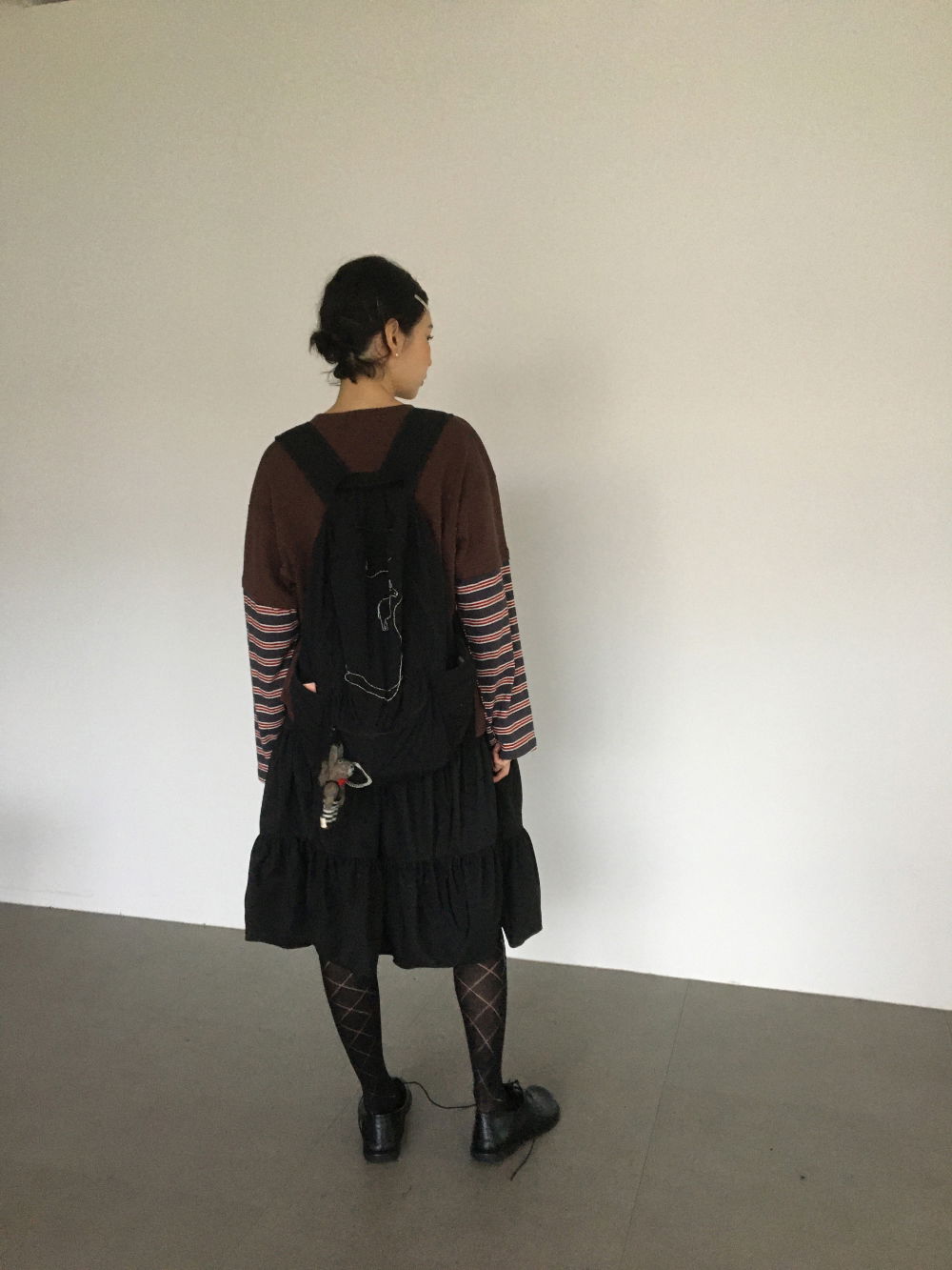 긴팔 티셔츠 모델 착용 이미지-S1L20