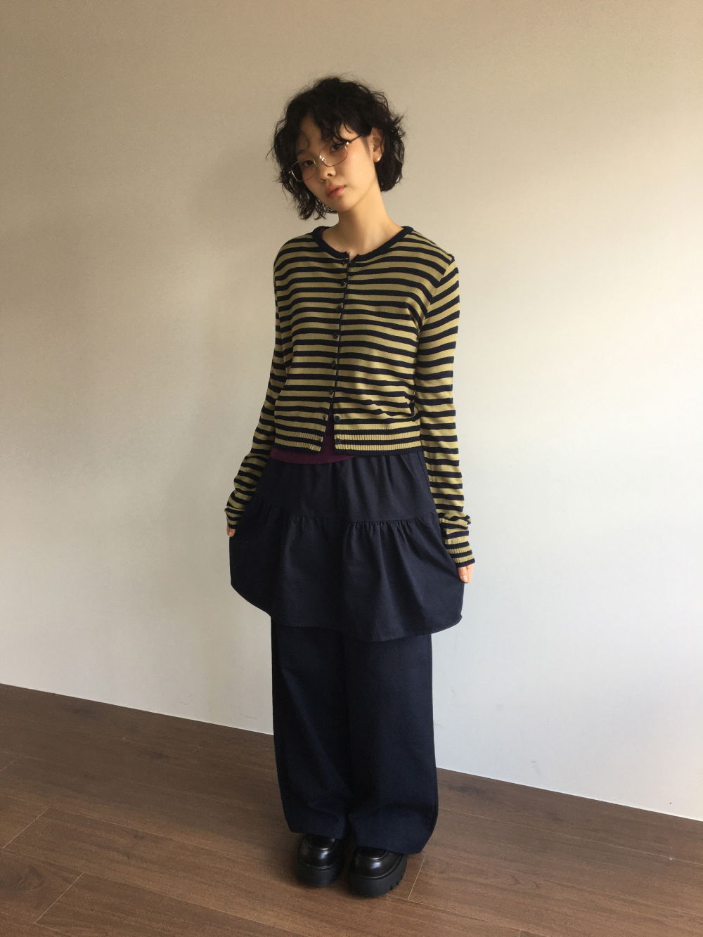 바지 모델 착용 이미지-S2L4