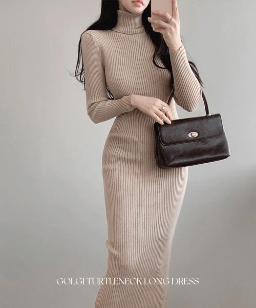 ブリンタートルネックロングニットワンピース