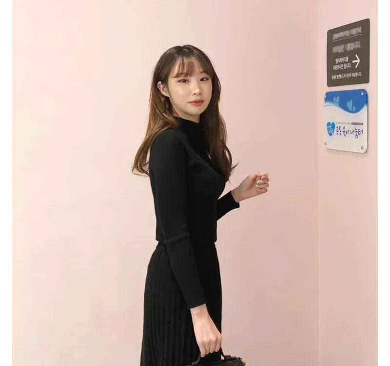 긴팔 티셔츠 모델 착용 이미지-S1L34