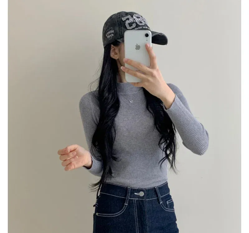 긴팔 티셔츠 모델 착용 이미지-S1L17